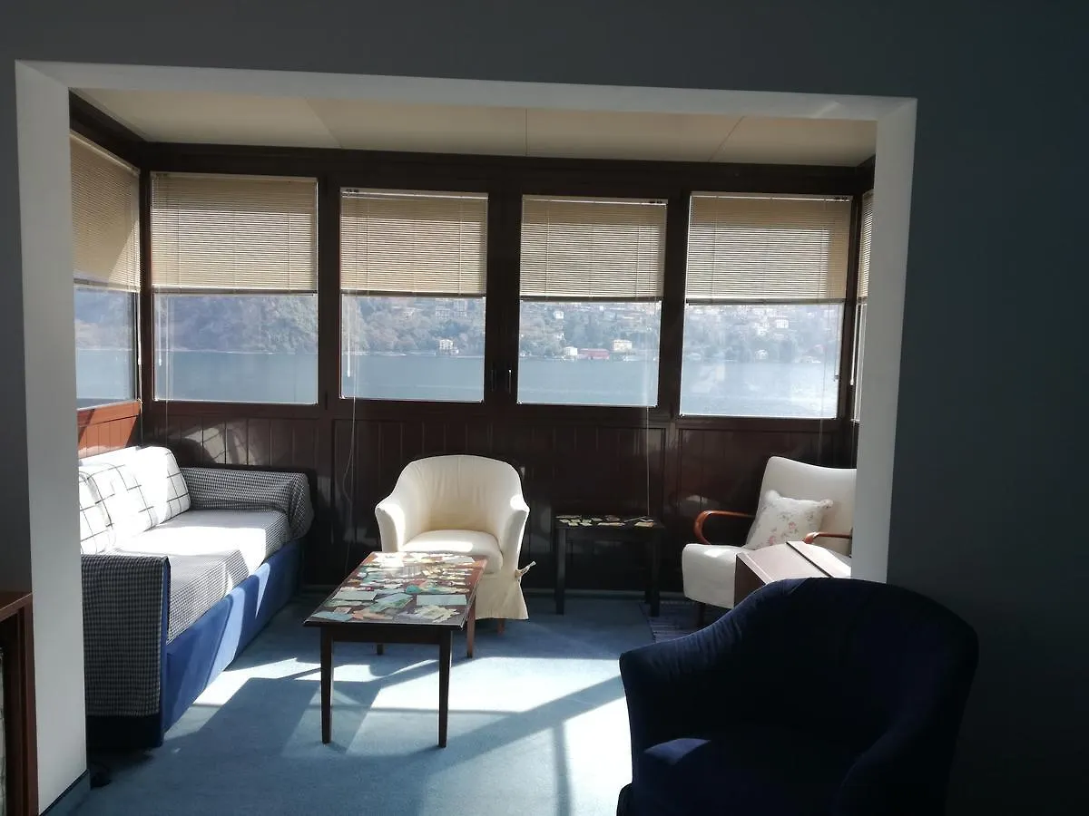 Plinio Rooms Laglio 3*,
